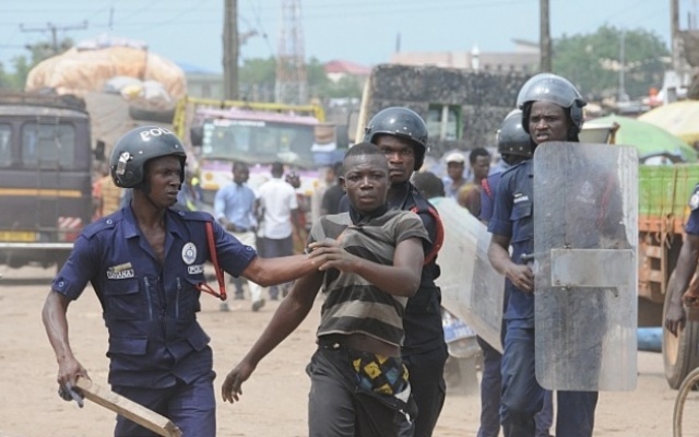 mayhem_in_kumasi_court