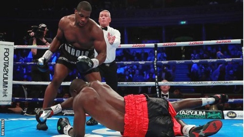 VIDEO: Daniel Dubois stops Ghana's Ebenezer Tetteh in first round to win title