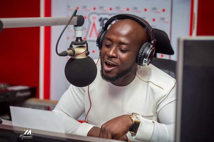 Romeo Nana Ansah hosts Ayekoo on Accra FM