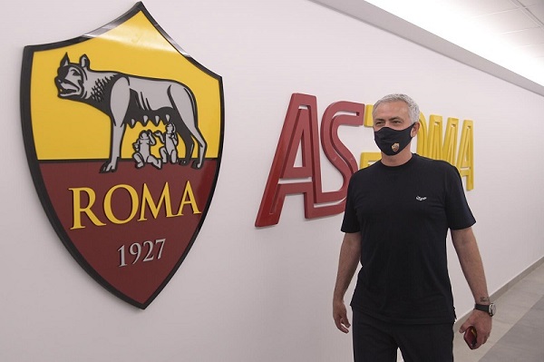 AS Roma coach Jose Mourinho 