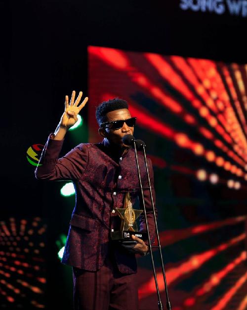 Kofi Kinaata