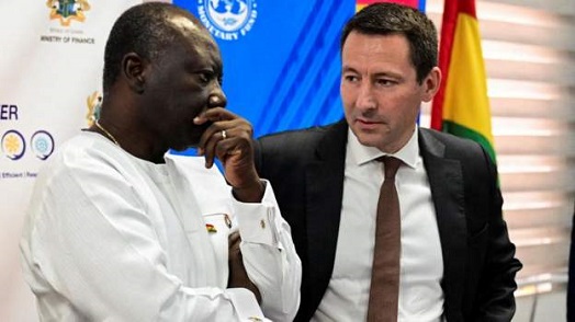 Finance Minister Ken Ofori-Atta (L) welcomed an IMF delegation to Ghana at the end of last year