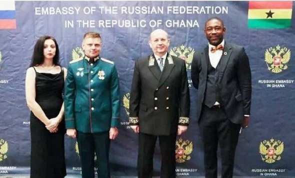 Ambassador Sergei Berdnikov flanked by Dr Oko Boye (right) and Major Boyarkin Evgeny, Deputy of Military, Air and Naval Attache- Embassy of the Russian Federation in Ghana and his spouse