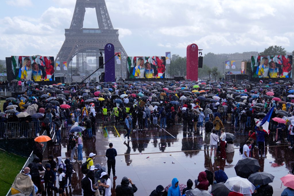 Photos: Tokyo 2020 Olympics Closing Ceremony, Baton Passed To Paris ...